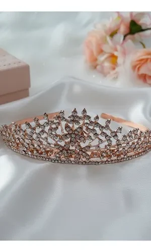 corona oro rosa niña